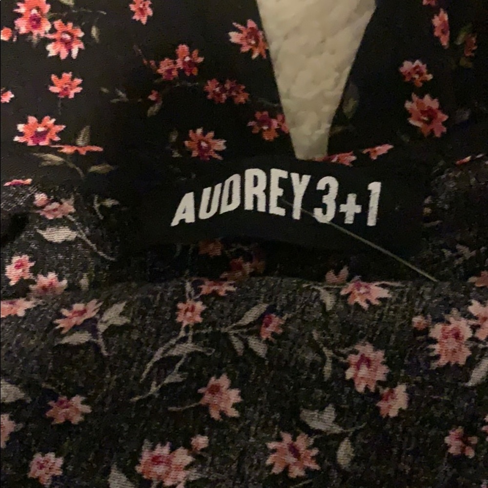 Audrey 3+1 deep overall